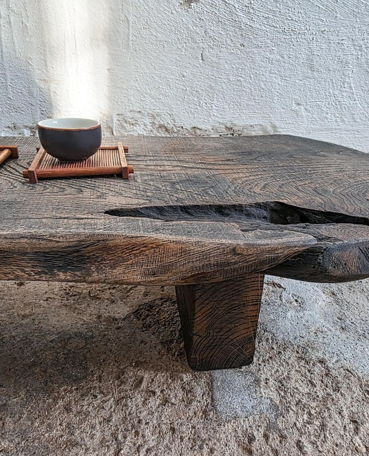 The Silence Cha Dao Tea Table